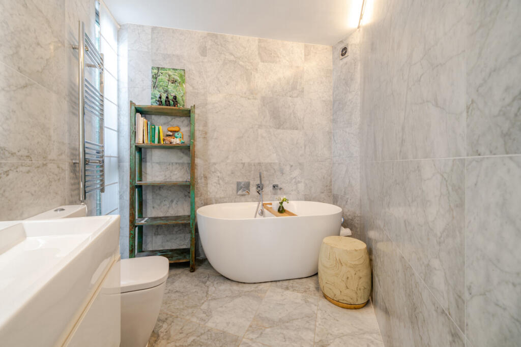 House in London, Sands End, Fulham - View 4