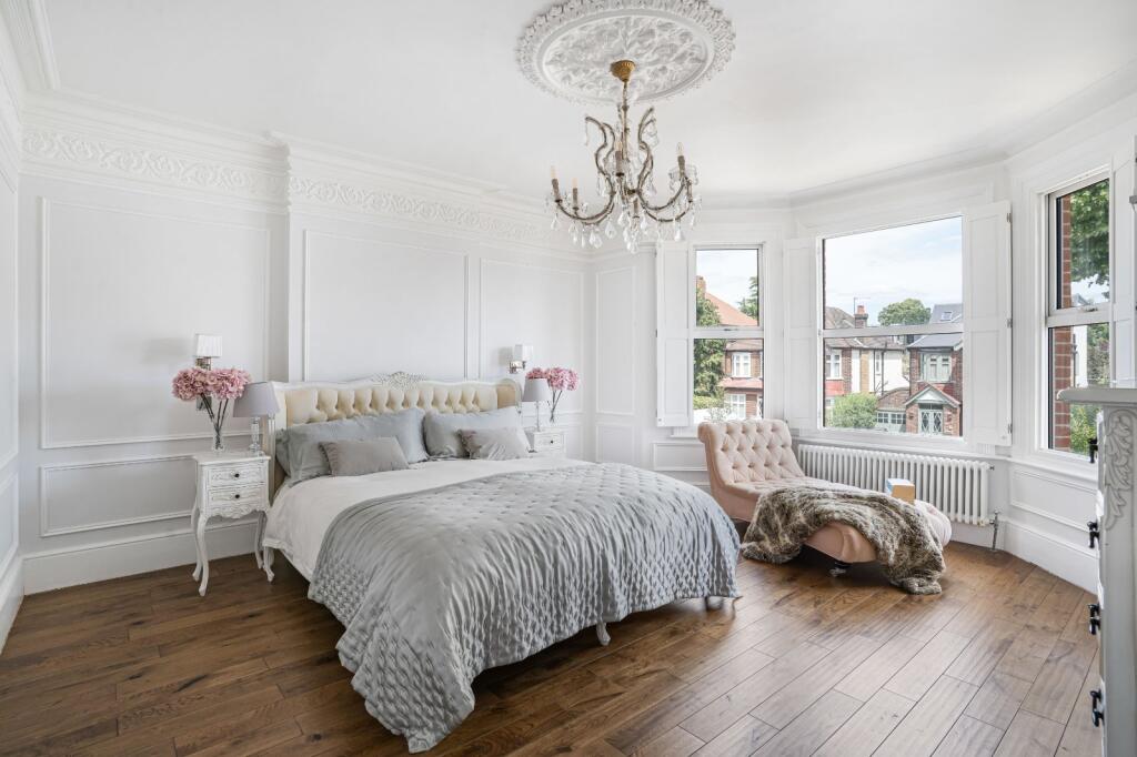 House in London - View 5