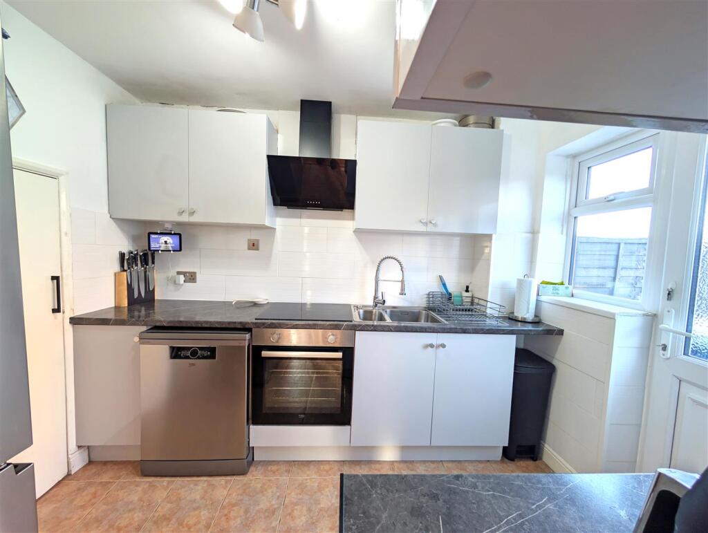 House in Shrewsbury, Shropshire - View 3