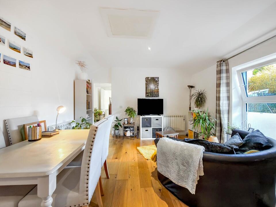 Garden Flat, 4/2 Albert Road, Oban, Argyll, PA34 5EJ photo 3