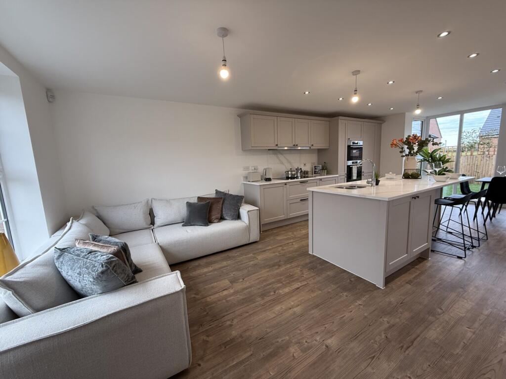House in Charnwood, Rothley - View 4