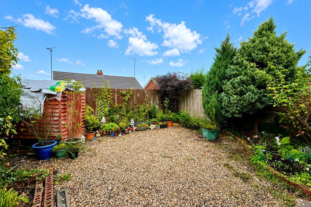 House in Preston, Walton-le-Dale - More