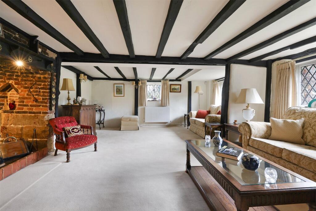 House in Sevenoaks, Edenbridge - More