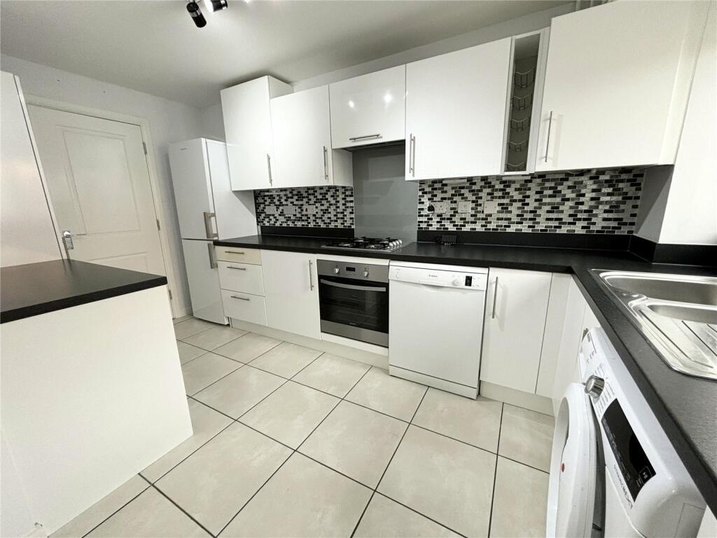 Culverhouse Road, Swindon, SN1 photo 2