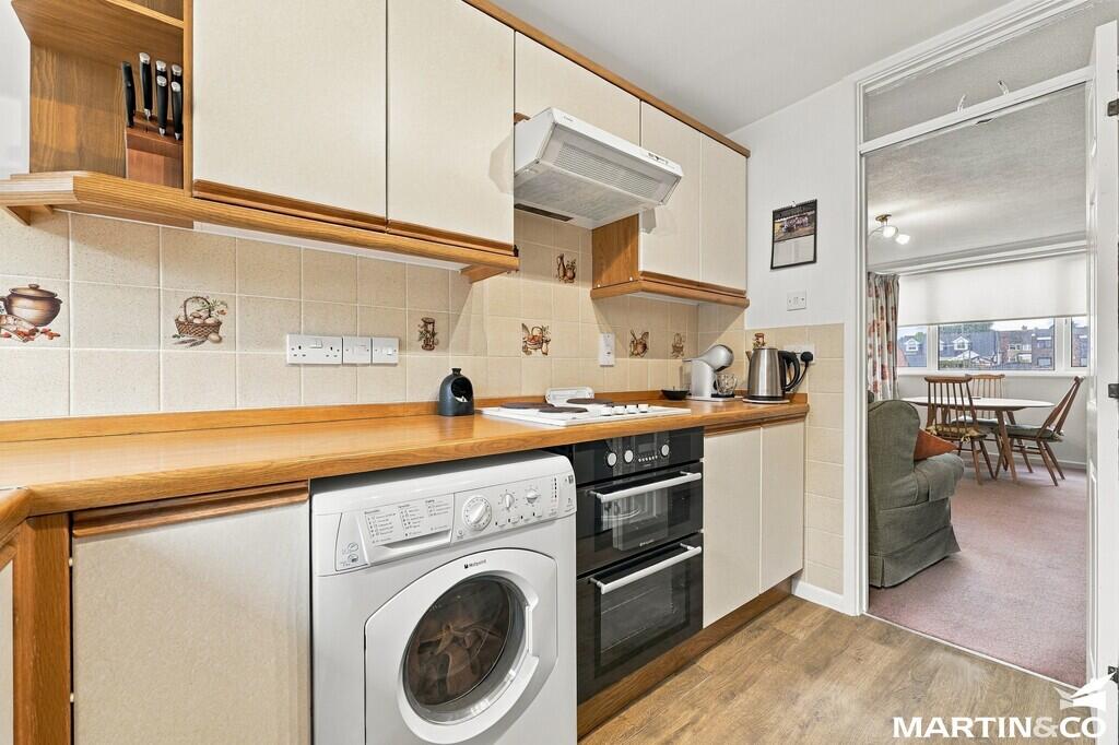 21, Wood Dale , Great Baddow  photo 4