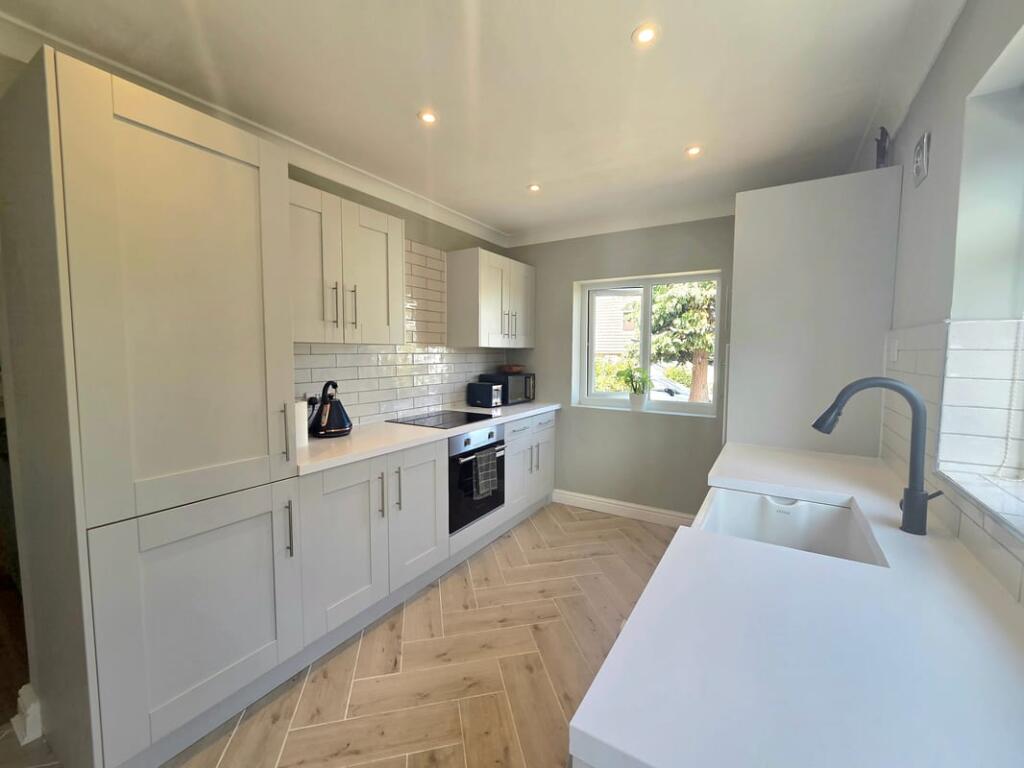 House in Thorpe Willoughby - View 3