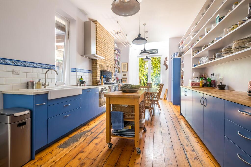 House in London - More
