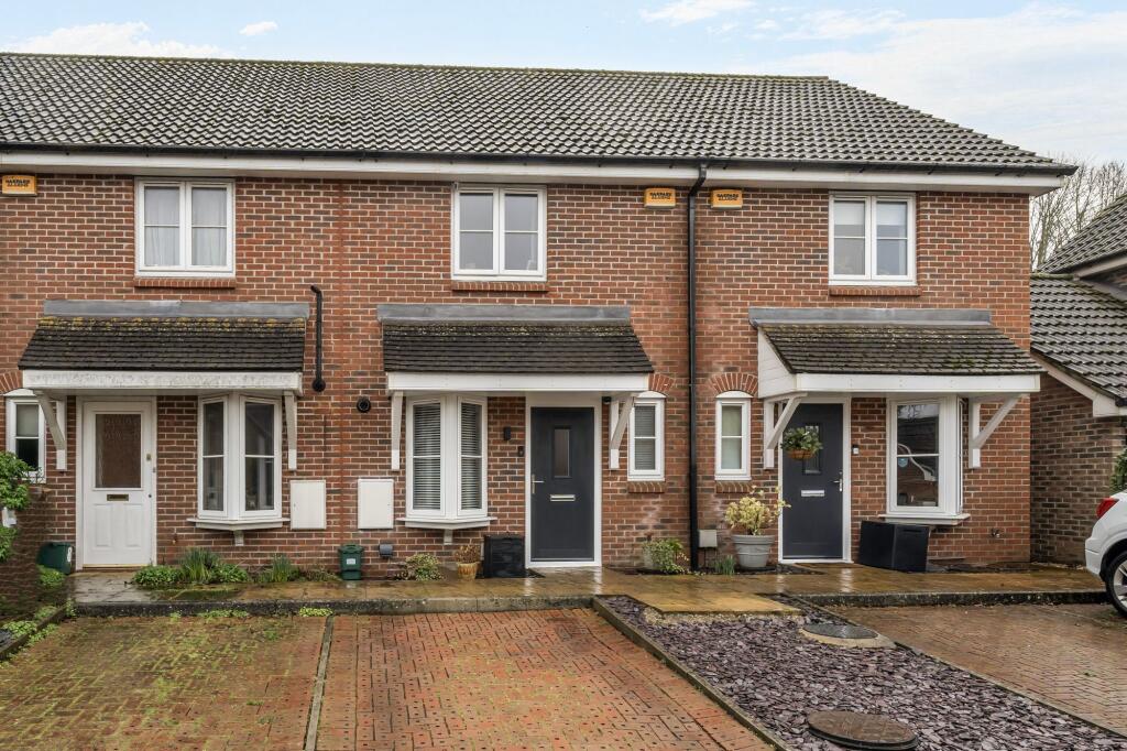 Main image of property: Lanes End, Chineham, RG24