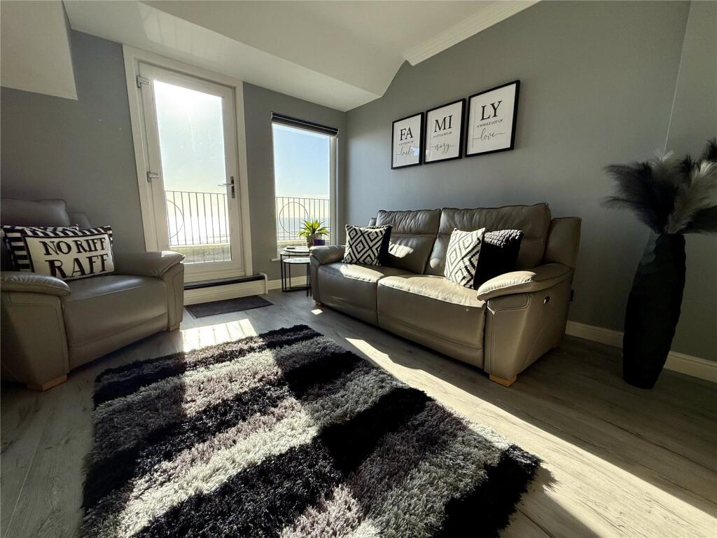South Marine Drive, Bridlington, East Yorkshire, YO15 photo 2