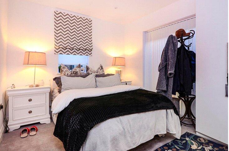 House in London - View 5