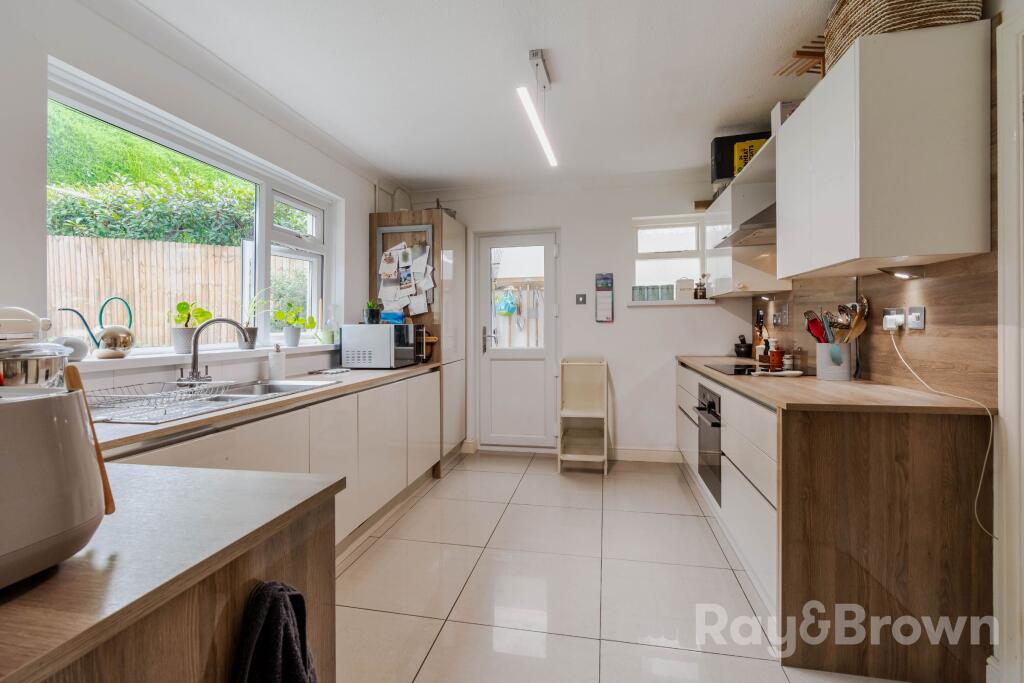 House in Cardiff, Llanishen - View 4