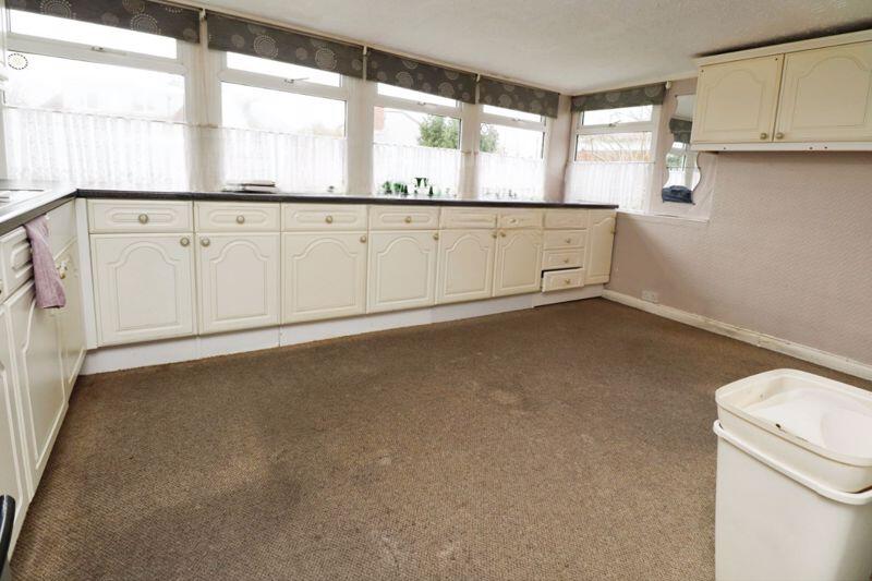 Upper Park Road, Brightlingsea, CO7 photo 3