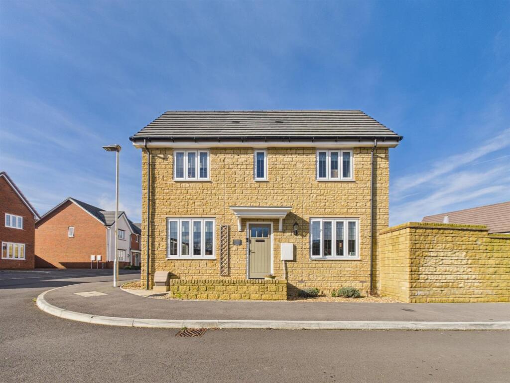 Main image of property: Assart Way, Chippenham