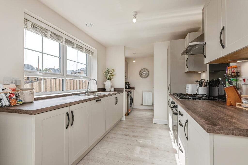 Additional image 3 of Leafcutter way, Cleckheaton, BD19