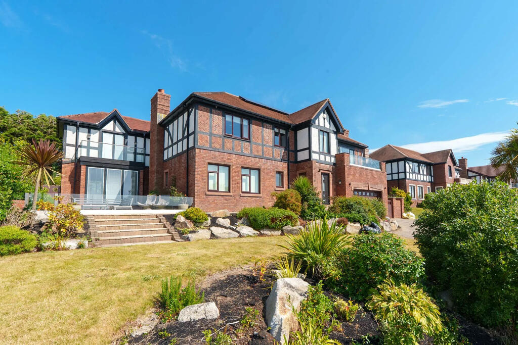 Main image of property: 21, Manor Park, Onchan