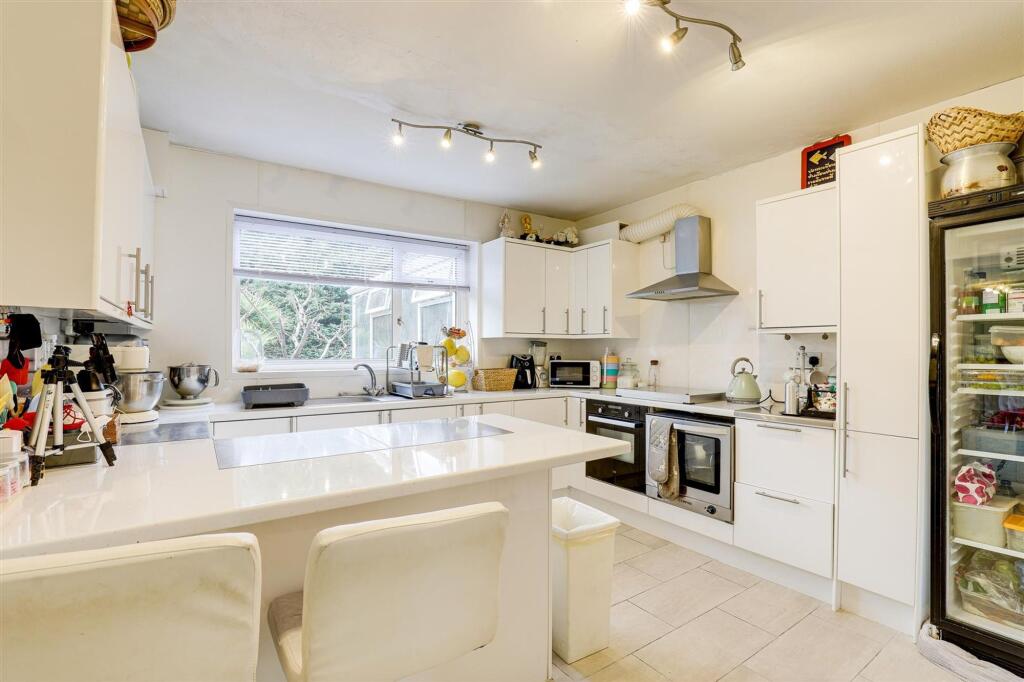 House in Nottingham - View 3