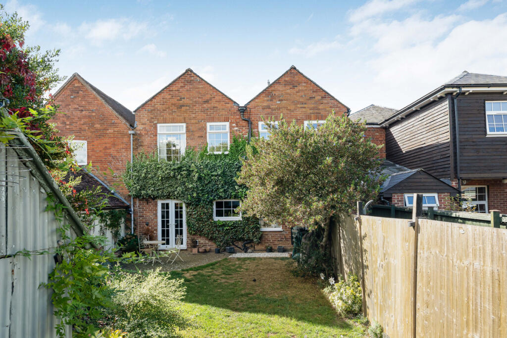 Main image of property: High Street, Steventon, OX13