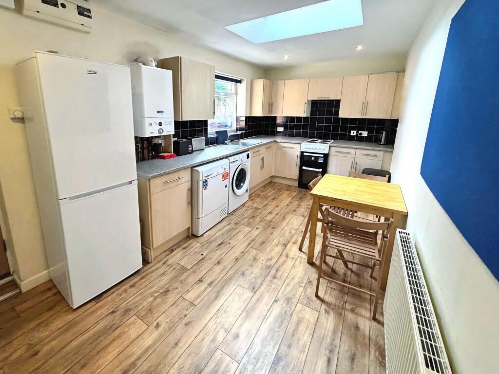 House in Sheffield, Devonshire Quarter, Sharrow - View 4