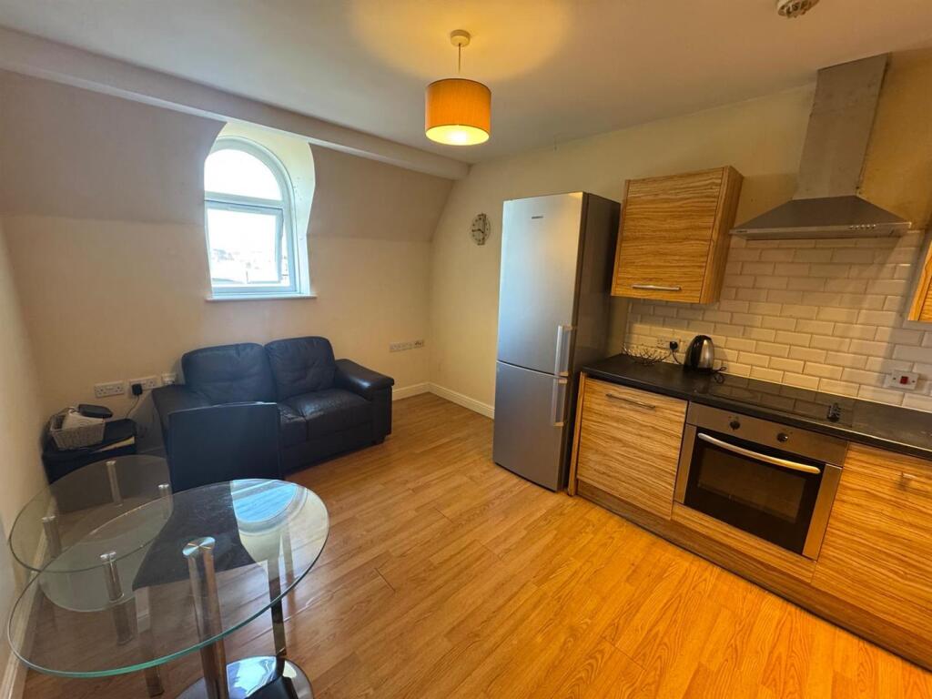 Main image of property: 129 Godwin Street, Bradford