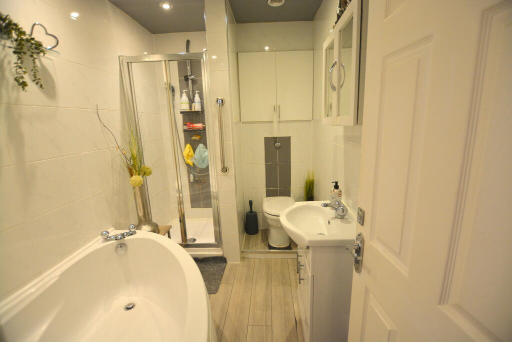House in Manchester, Greater Manchester - View 4