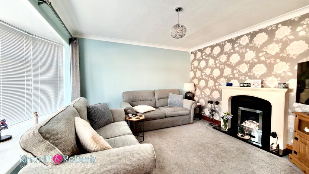 Lambton Drive, Hetton-Le-Hole, Houghton le Spring, Tyne and Wear, DH5 0EP photo 3