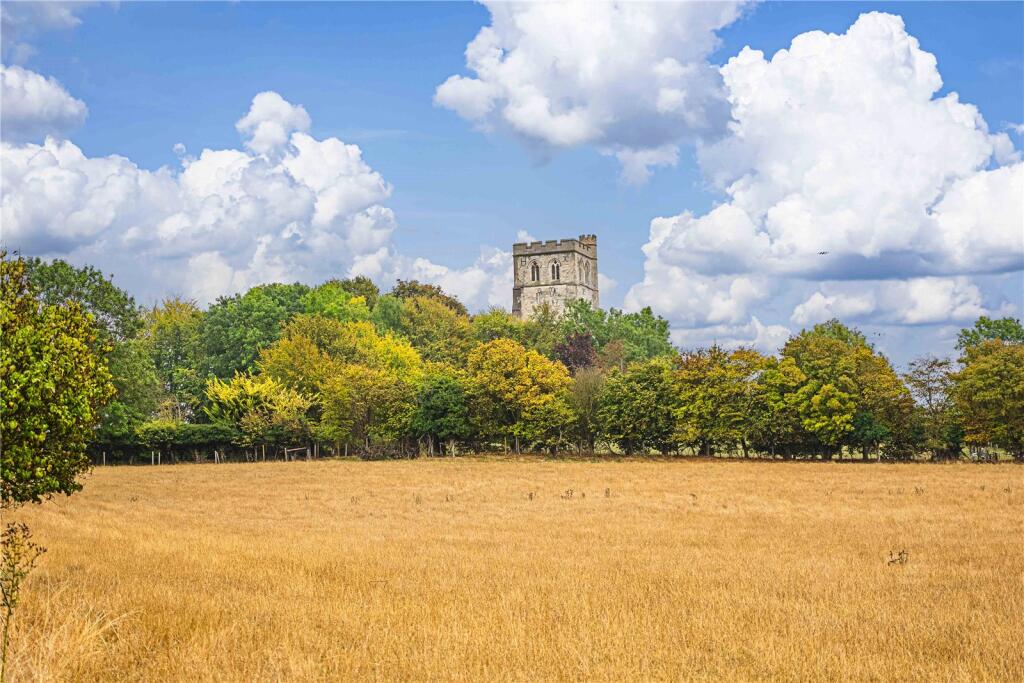 House in Edlesborough, Northall - View 3