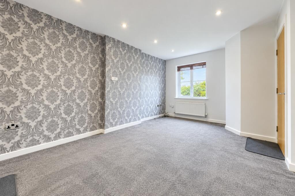 House in Wigan, Crooke, Standish Lower Ground - View 4