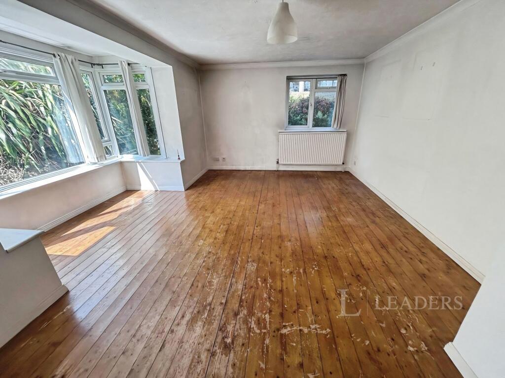Apartment in Hove, Brunswick - View 5