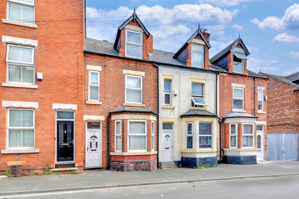 Main image of property: Cedar Road, Nottingham