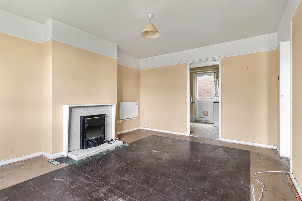 Apartment in West Suffolk, Studlands Park, Newmarket - More