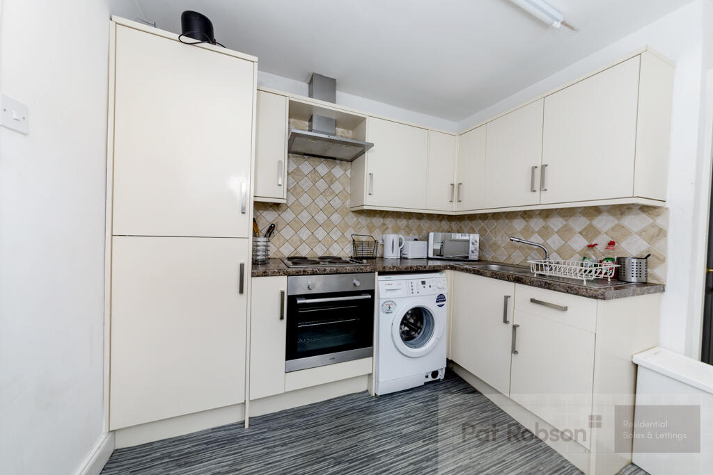 Apartment in Newcastle upon Tyne - View 3