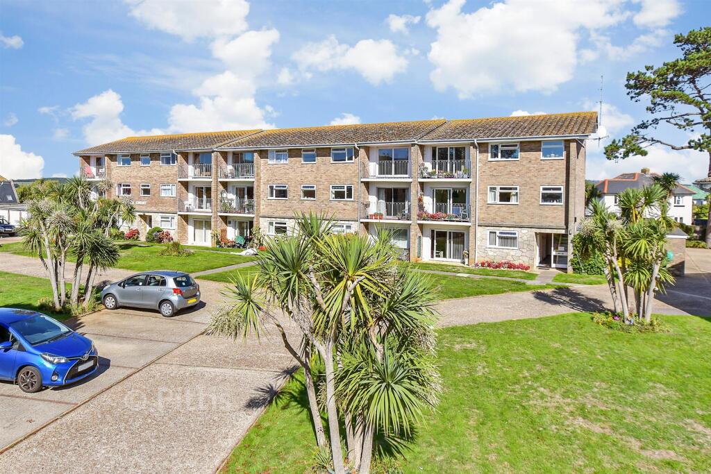 Apartment in Shanklin, Isle of Wight - View 2