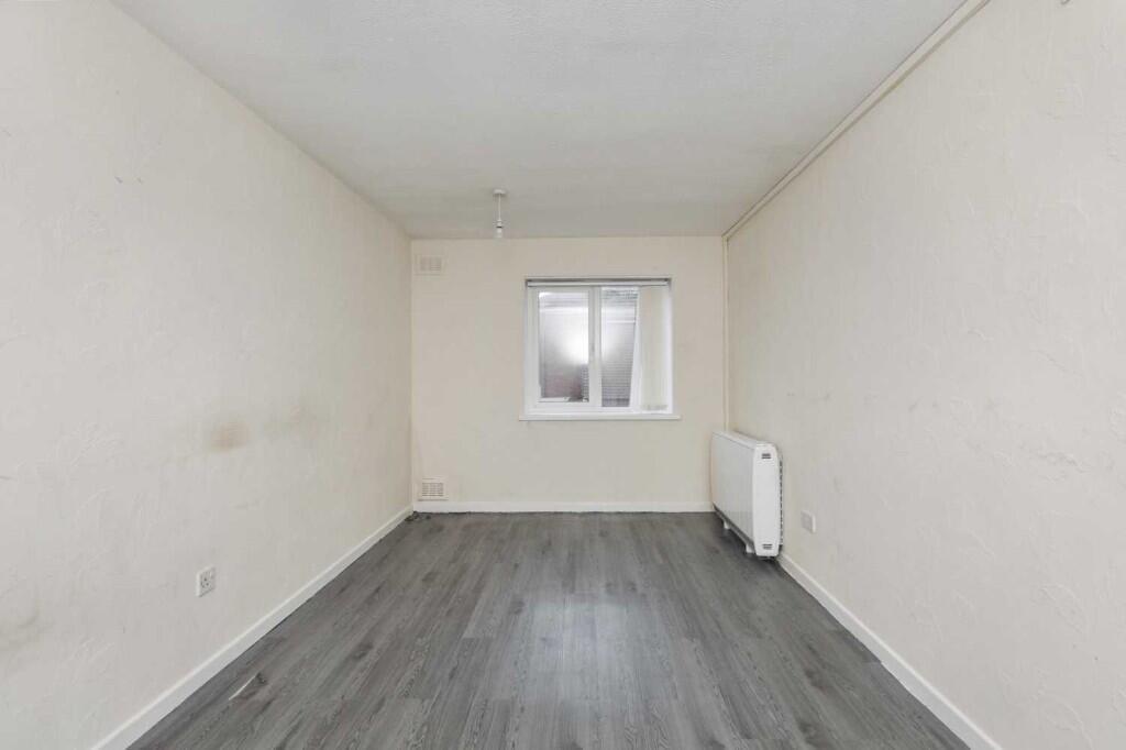 Main image of property: Doncaster, DN4 8AB