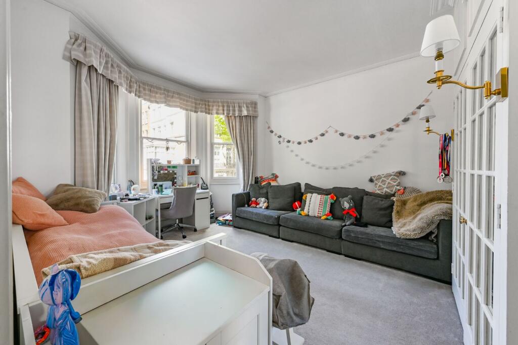 4 bedroom flat for rent