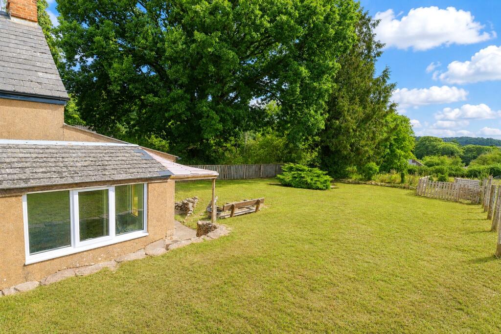 House in Taunton, Somerset - View 4