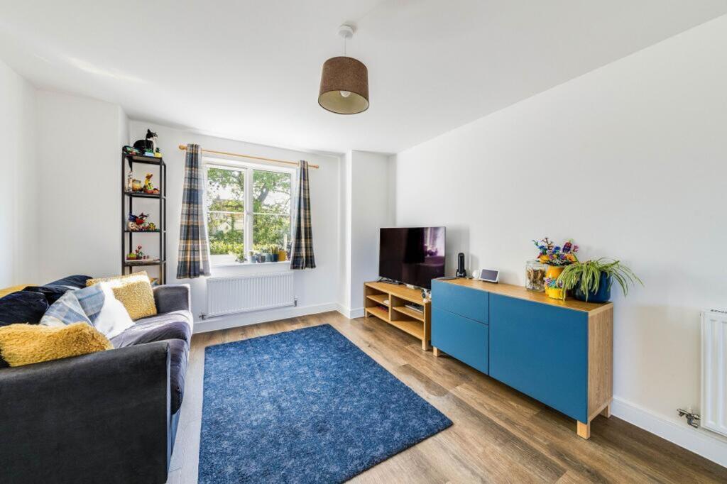 Apartment in Oxford - View 3