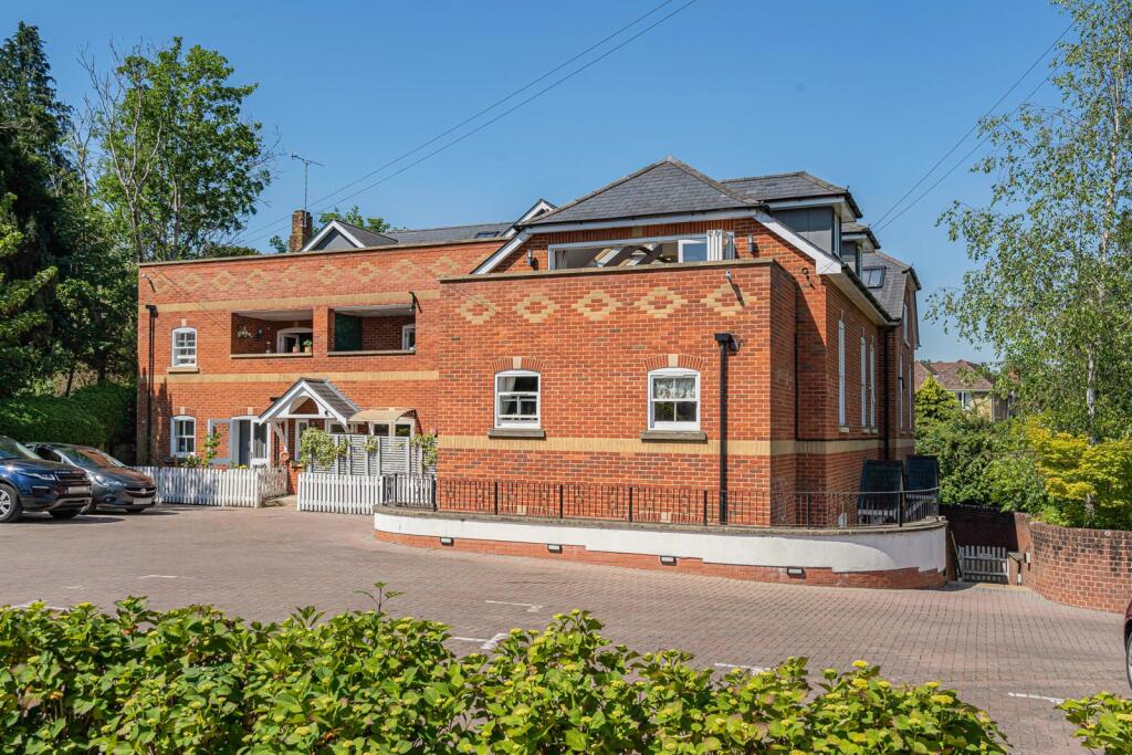Main image of property: School Hill, Wrecclesham, Farnham, Surrey, GU10