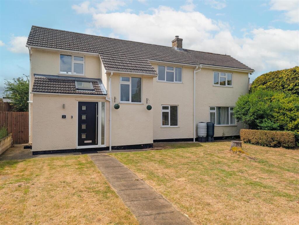 Main image of property: Paddocks Drive, Newmarket
