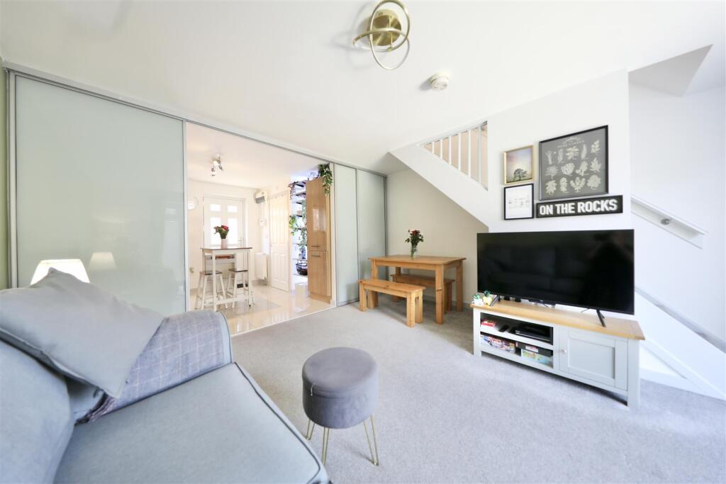 House in Hull, Kingston upon Hull - View 2