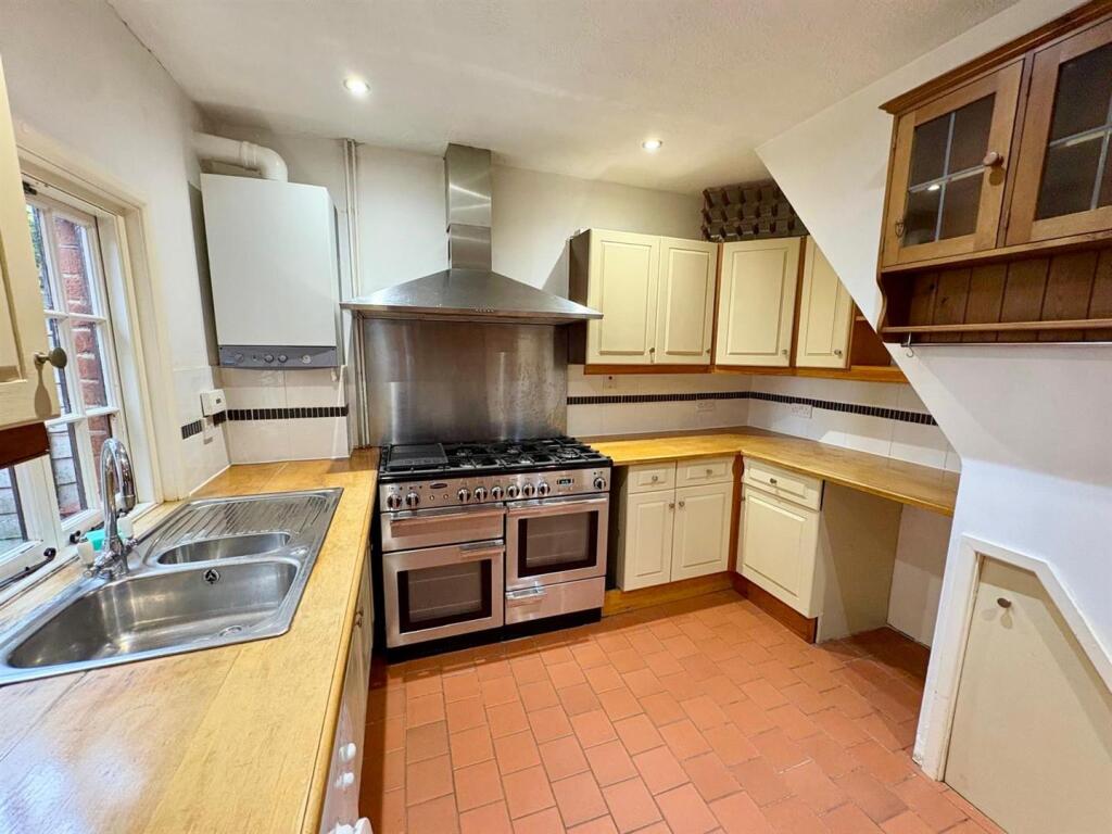 House in Hart, Ewshot - View 5