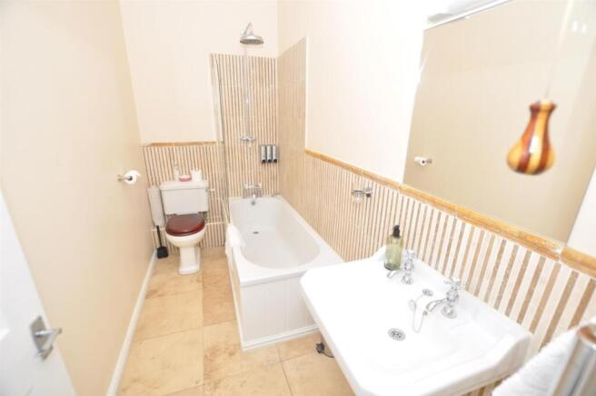 En Suite Bathroom