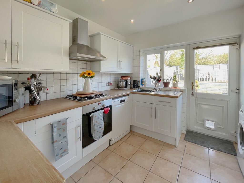 PEDMORE - Compton Road photo 3