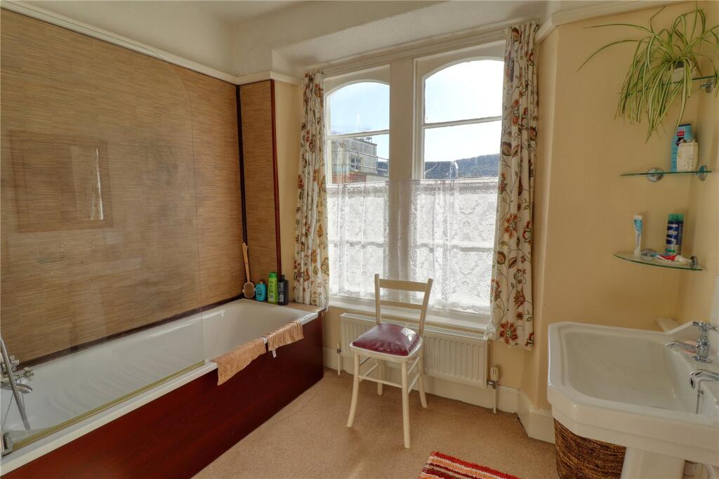 Northfield Road, Ilfracombe, EX34 photo 3