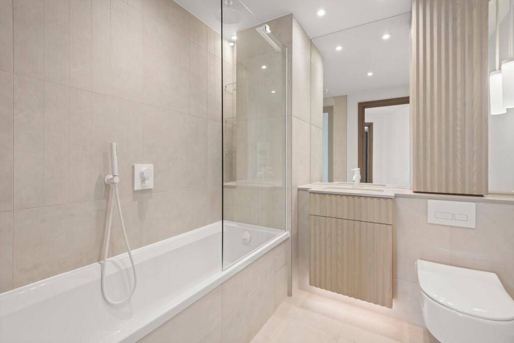 Apartment in London - View 3