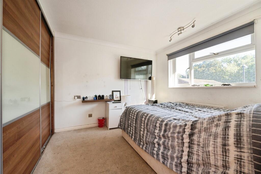House in Southampton, Pleasant View - More