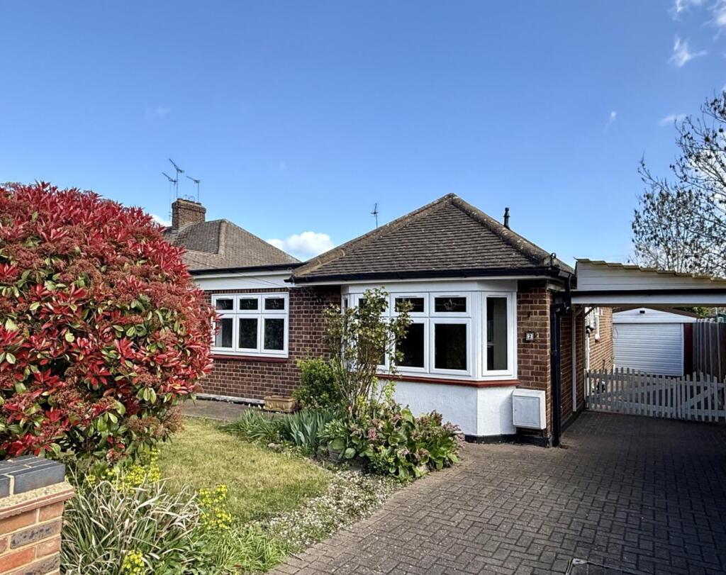 Main image of property: Worcester Avenue, Upminster, Essex