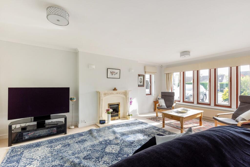 House in Cotswold, Bourton-on-the-Water - View 3