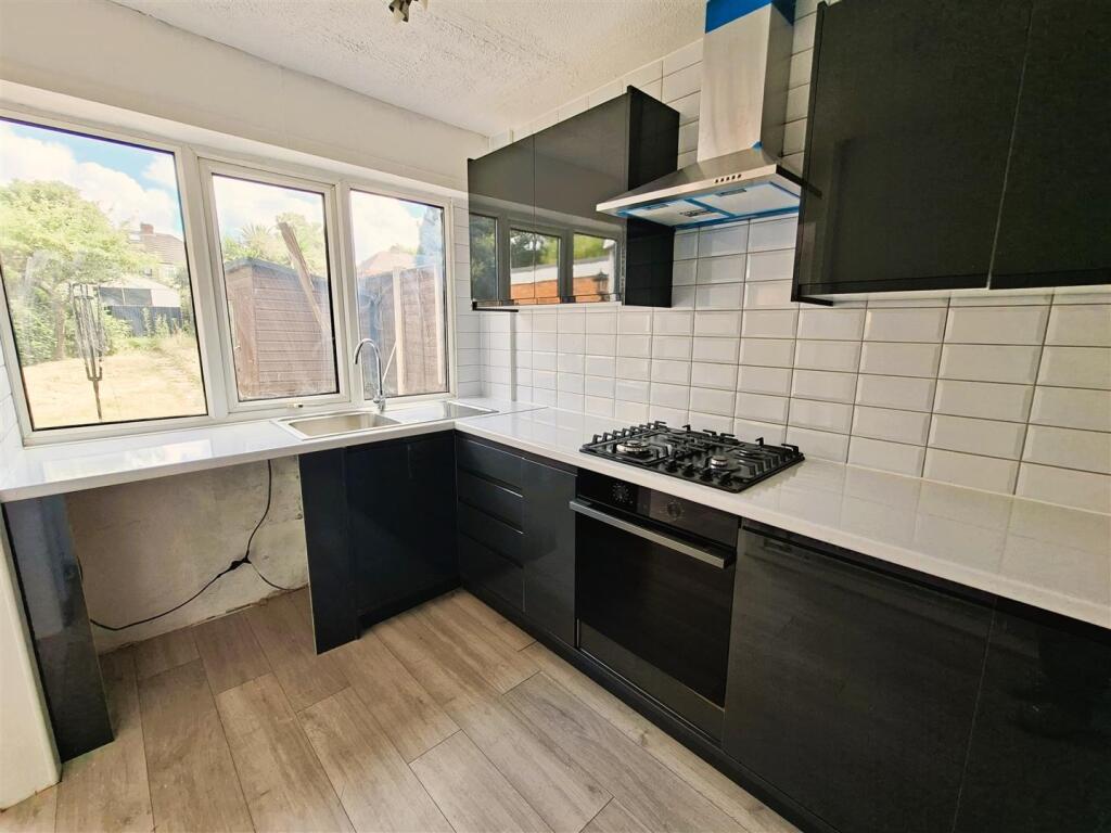 House in Birmingham, Lyndon Green - View 4
