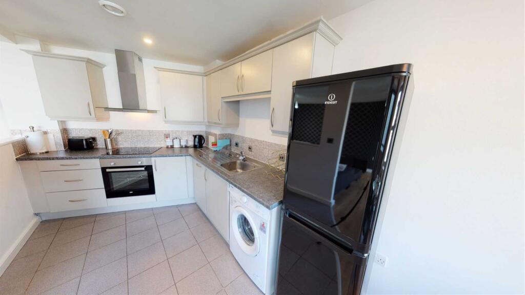 Apartment in Liverpool - View 4