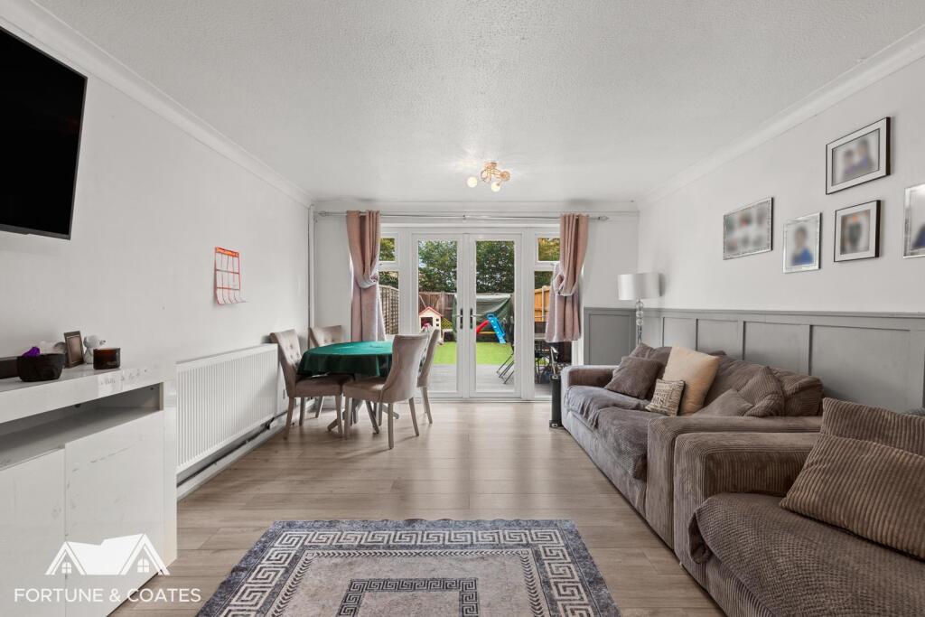 House in Harlow, Katherines - View 3